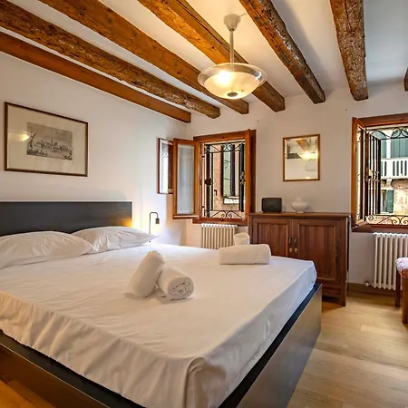 Lägenhet Palazzo Cavaliere Venedig